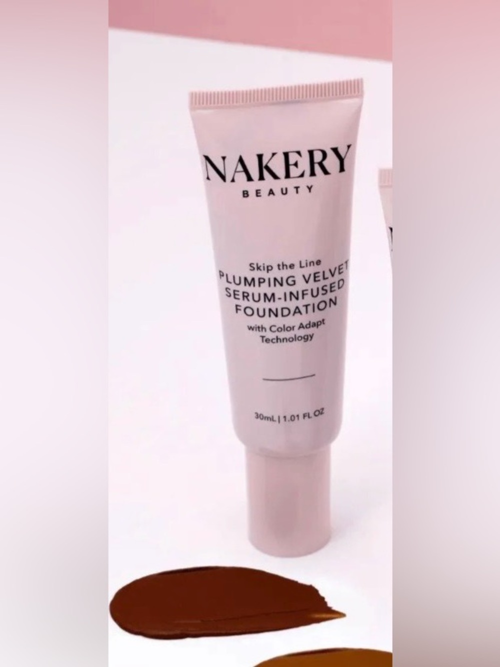 NWT nakery full coverage plumping velvet foundation in shade deep